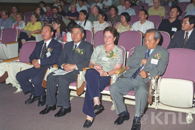 세계지리학회 학술 발표대회(2000) 의 사진