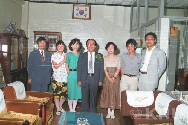일반직공무원 정년퇴임식(1989) 의 사진