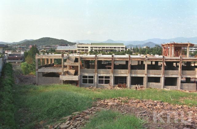 학군단 신축공사 광경(1985) 의 사진