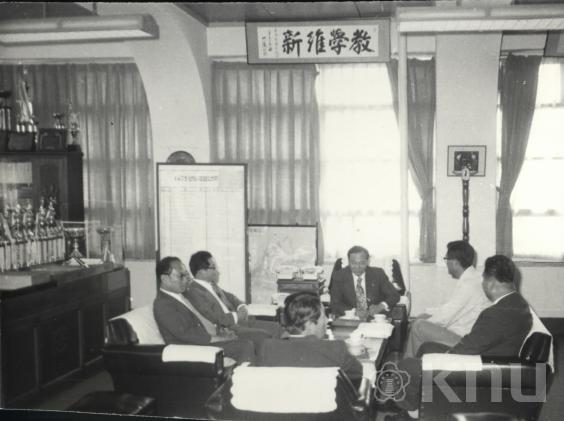 임방현 대통령 특별 보좌관 내방 의 사진