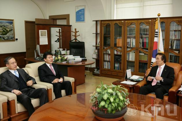 박영석 대구MBC사장 총장실 예방 의 사진