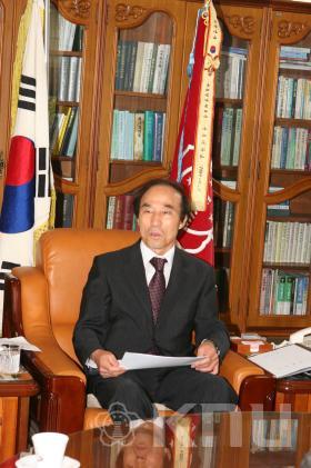 한의학전문대학원설립 협약체결 의 사진