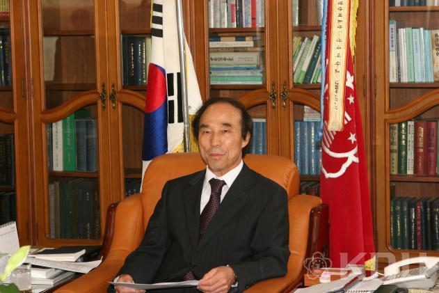 한의학전문대학원설립 협약체결 의 사진