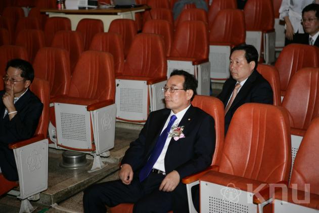 제 17대 총장후보자 추천선거 합동연설회 및 선거 의 사진