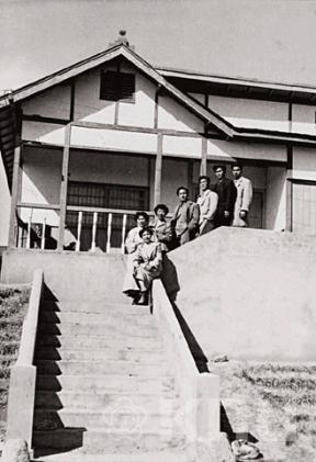 교수연구동(1953) 의 사진