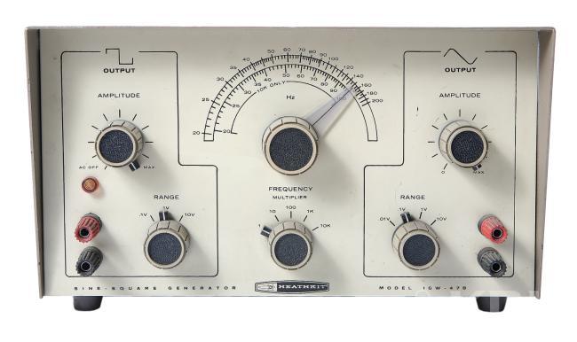 Frequency Generator(Heathkit, 미국) 의 사진