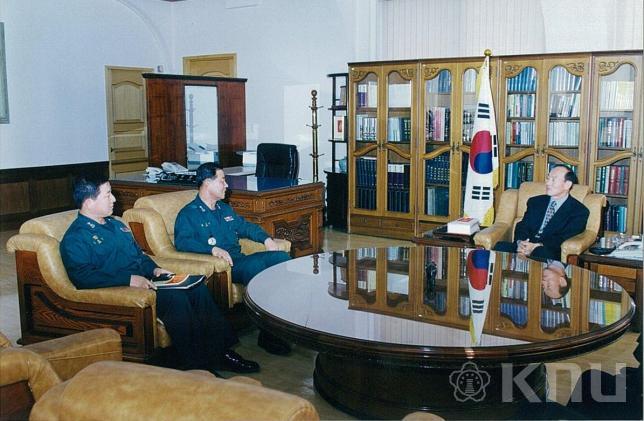학생중앙군사학교장 총장실 내방 3 의 사진
