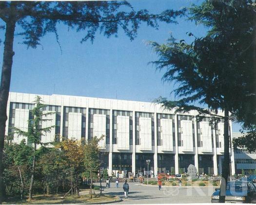 경북대학교 중앙도서관 의 사진