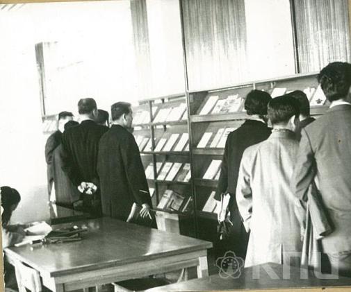 일본대사 방문단 도서관 관람 의 사진