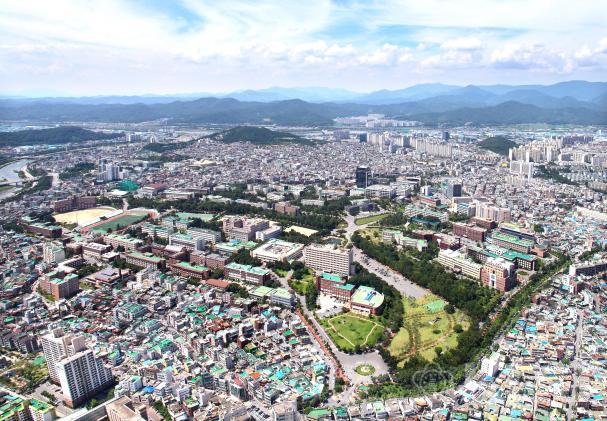 경북대학교 메인캠퍼스 항공 사진 의 사진