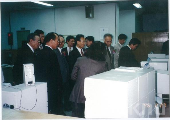 경북대학교 도서관 학술정보시스템(KUDOS) 오픈 행사(1996) 16 의 사진