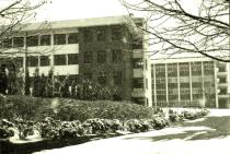 제2과학관과 자연대학 (1971), 눈 내린 풍경