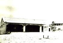 차고(1956) 의 사진
