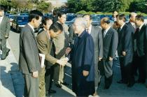 한나라당 이회창 총재 학교 방문(1999) 12 의 사진