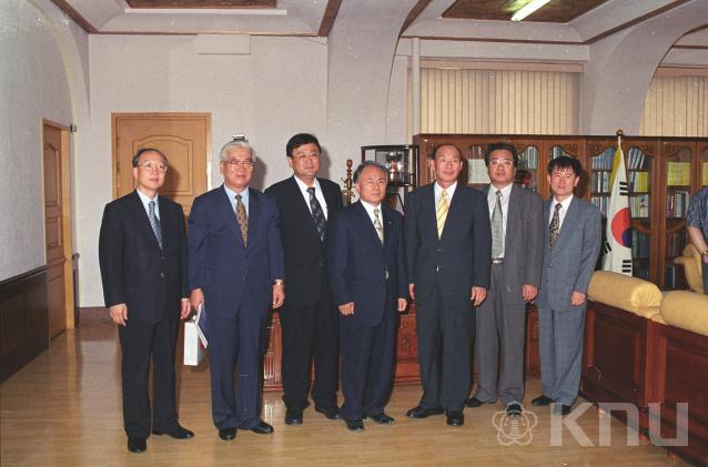 장학금 기탁(경상북도) 의 사진