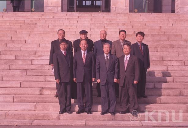 노영하동문 발전기금 전달식 의 사진