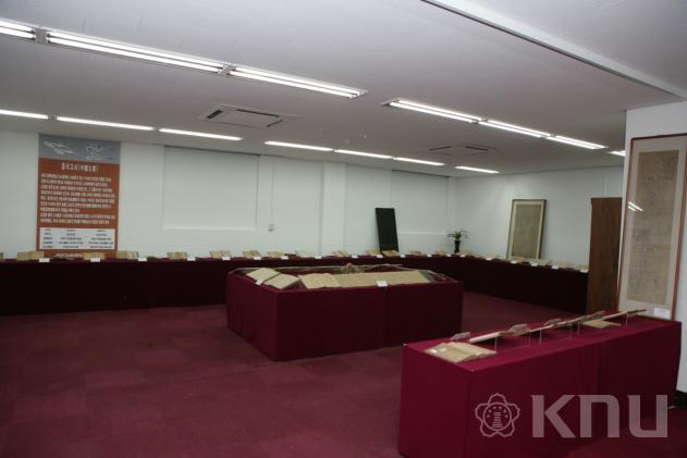 도서관 중국고서 전시회 의 사진
