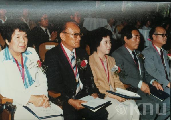 개교 35주년 기념식 의 사진